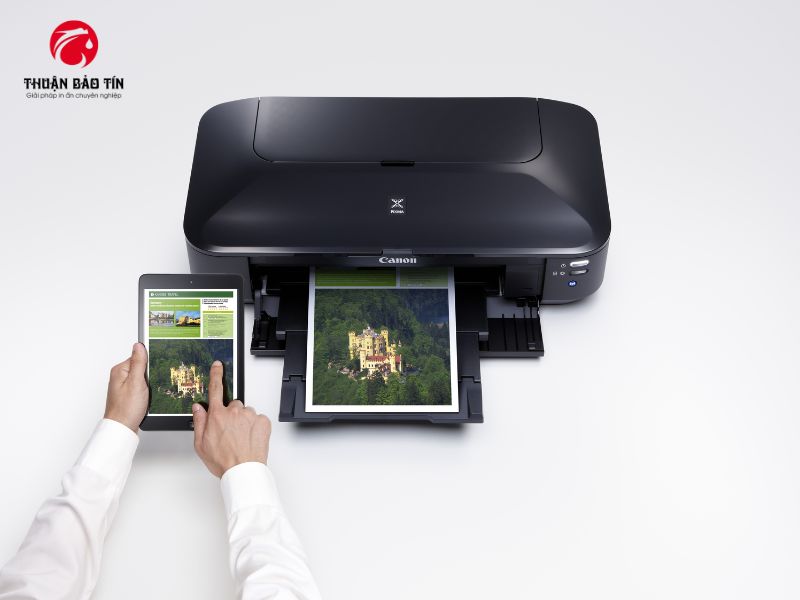 Hệ thống mực 6 màu rời giúp máy in Canon PIXMA IX6860 tiết kiệm chi phí và giảm lãng phí mực.