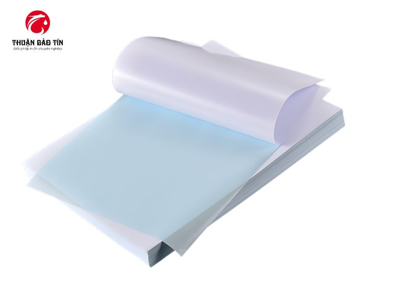 Decal đế xanh A4 thích hợp dán trên nhiều bề mặt như nhựa, thủy tinh, giấy carton