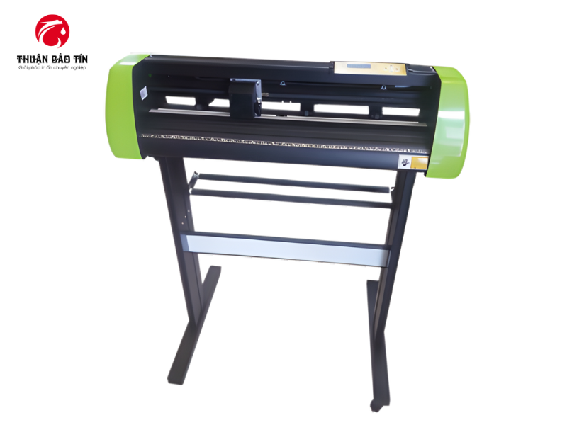 Cắt bế ổn định mỗi ngày cùng máy cắt bế decal Refine AC721.