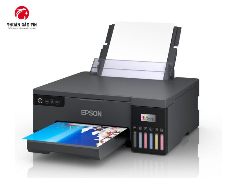 Thiết kế gọn gàng của máy in Epson L8050, đặt studio hay văn phòng đều hợp.