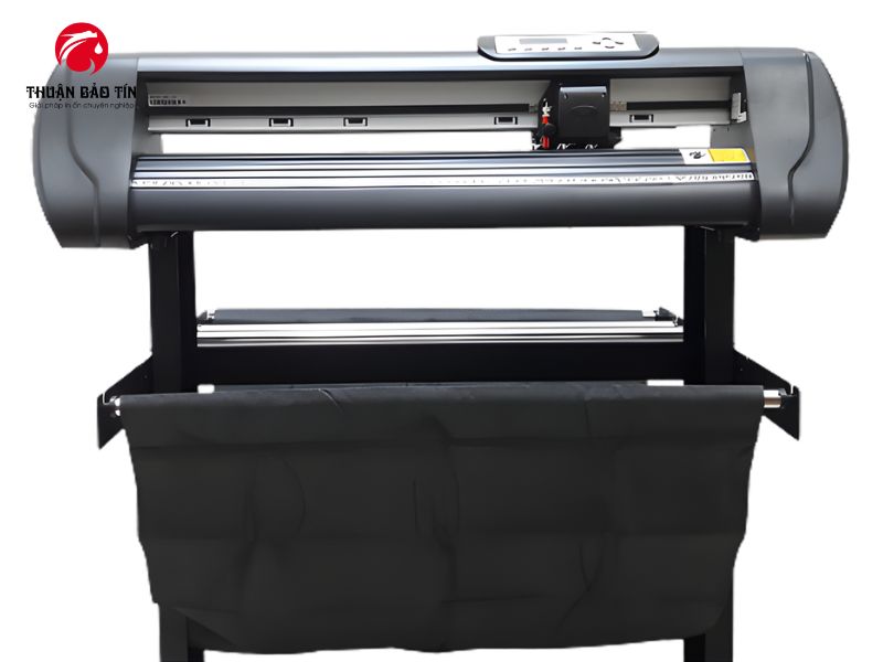 Máy cắt bế Decal Hobby HBC 720 cắt decal quảng cáo.