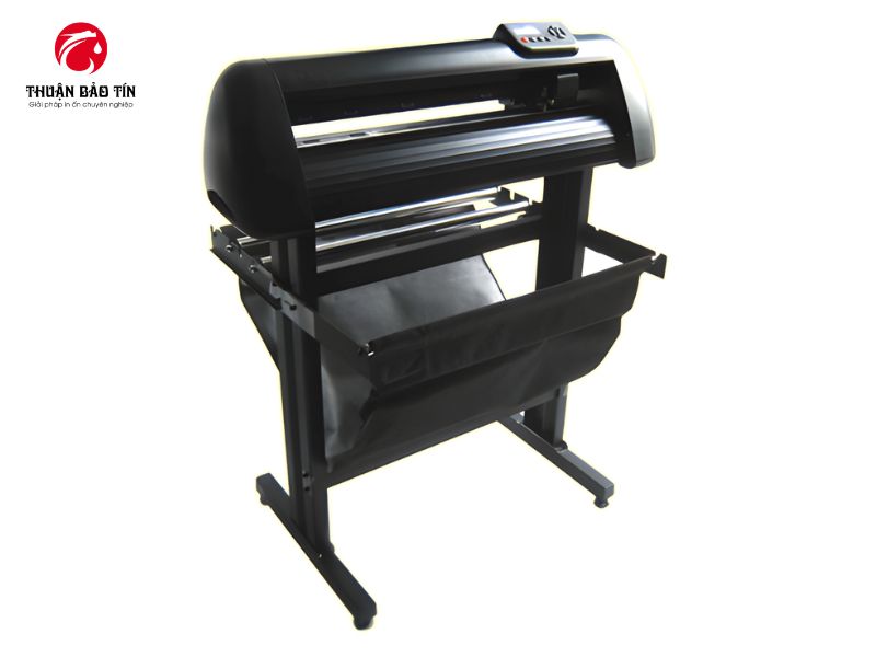 Máy cắt bế Decal Hobby HBC 720 hỗ trợ nhiều loại decal cuộn.