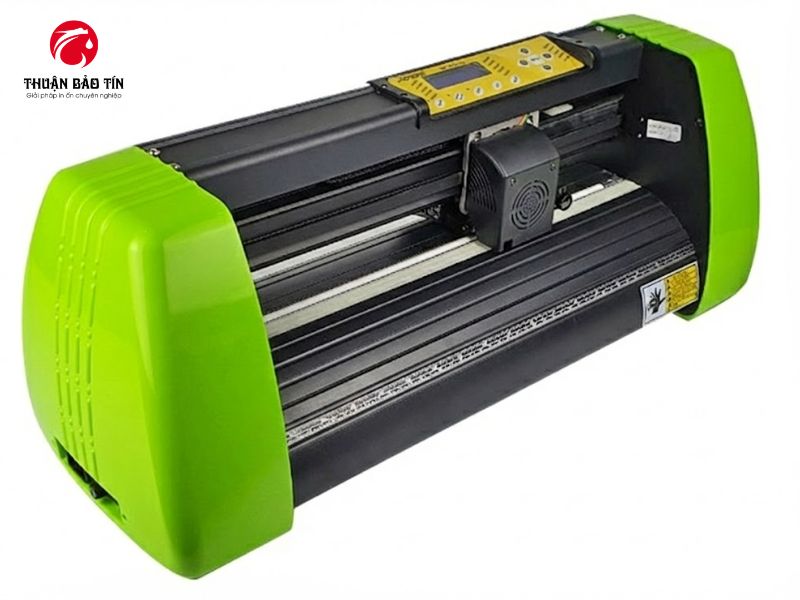 Hệ thống mắt thần định vị trên máy cắt bế Decal Refine AC-450 giúp cắt bế tem nhãn chính xác.