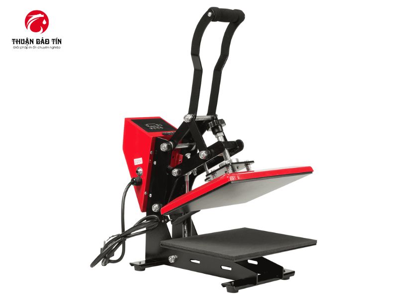 Máy ép nhiệt phẳng 40x50 cao áp tại showroom Thuận Bảo Tín, sẵn sàng bàn giao cho khách hàng.