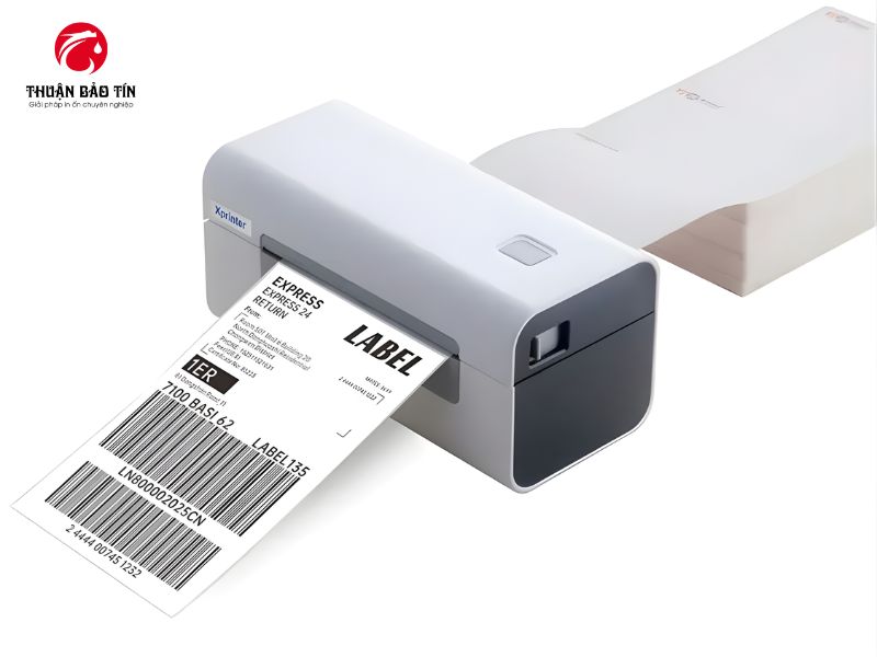 Máy in mã vạch Xprinter XP-D465B hỗ trợ in tem sản phẩm và tem quản lý kho hiệu quả.