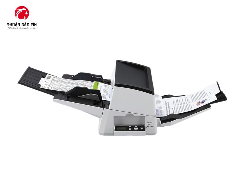 Thiết kế chắc chắn của máy scan Ricoh fi-7600 đảm bảo vận hành ổn định cho dự án số hóa lớn.